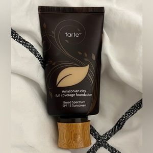 Tarte Amazonian Clay Foundation